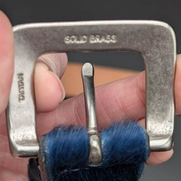 GAP Belt Womens Small Blue Leather Brass Buckle Hair Fur Made in USA Vtg 1990s main image 7